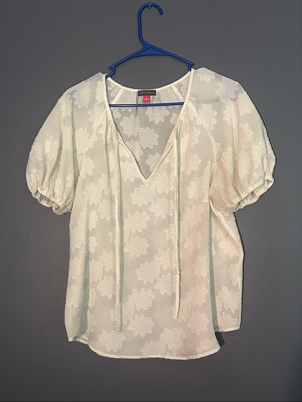 Vince Camuto White Floral Lace Puff-Sleeve V-Neck Blouse